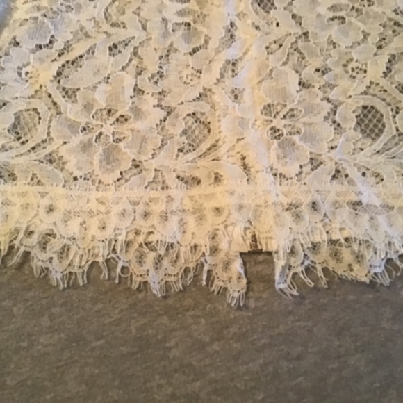 Lace blouse bell sleeves off-white  (small/medium) - Picture 6 of 6